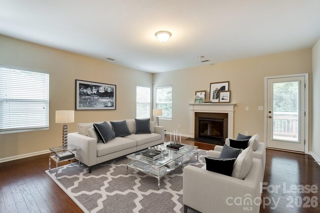 Photo - 1934 Madeira Cir