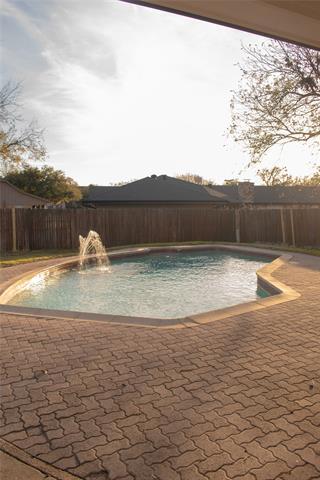 Photo - 2808 Peachtree Ln