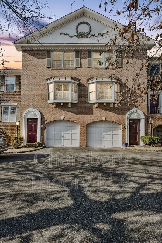 Photo - 1460 N Quinn St House