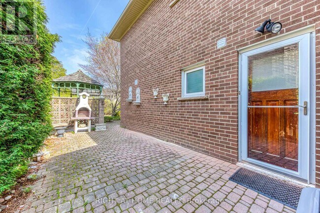 Photo - 2125 Varency Dr