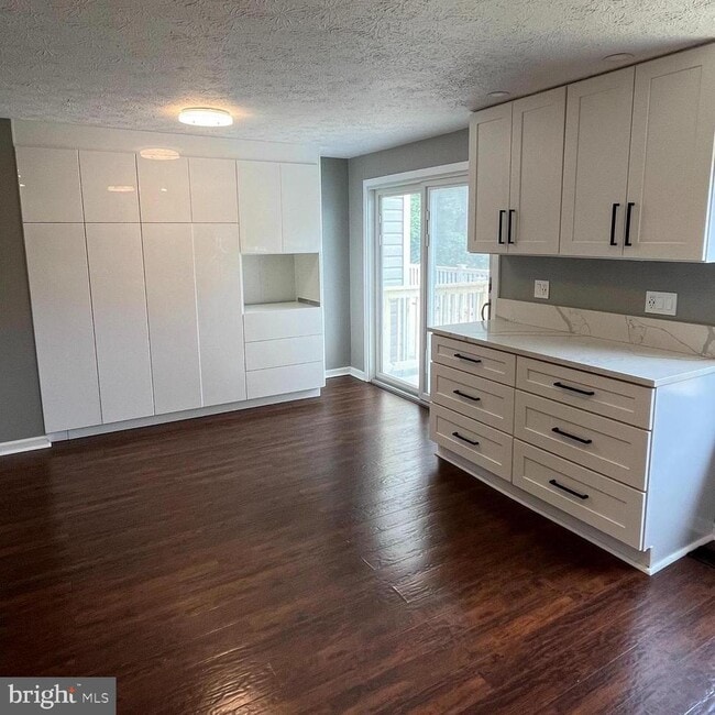 Photo - 7807 Edmunds Way