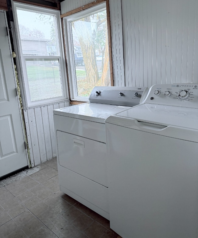 Photo - 118 4th St