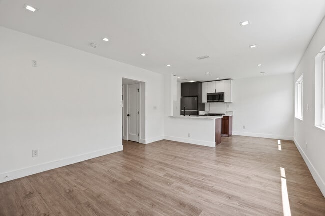 701 N. Hill Pl.
