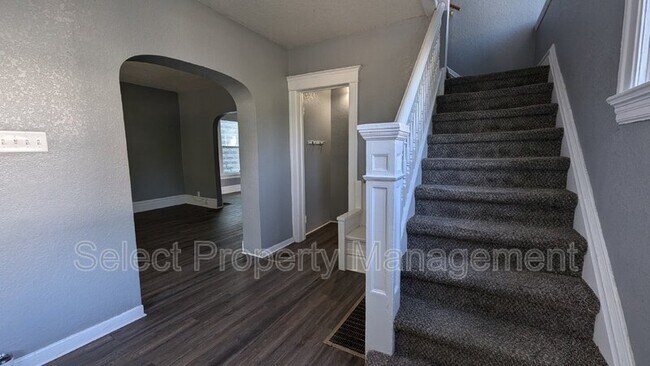 Photo - 1115 Maple Ave