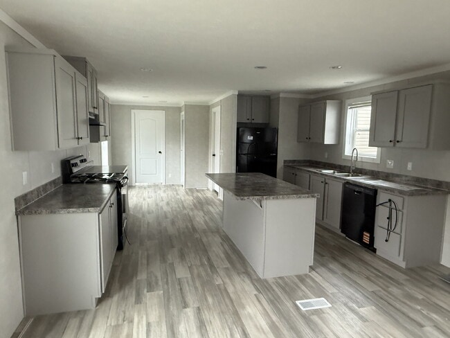 Photo - 430 N Crotty Ln