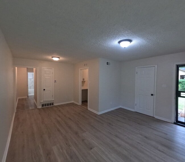 Photo - 3115 Carnes Ave