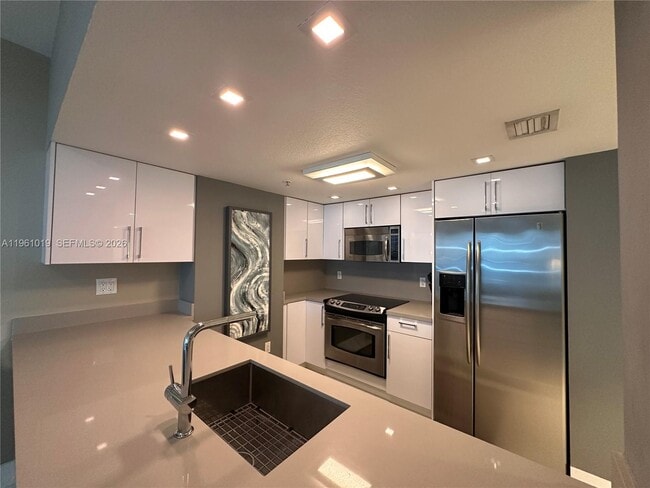 Photo - 1800 N Bayshore Dr Unidad 812