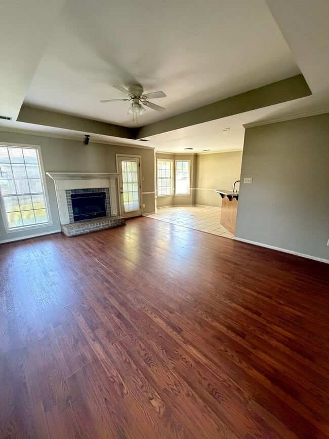 Photo - 102 Plumdale Dr