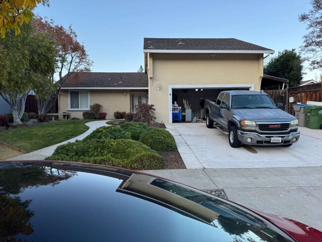 Photo - Lovely 2 bedroom and 2 bath remodeled home in South San Jose with a swimming Pool Unit #1