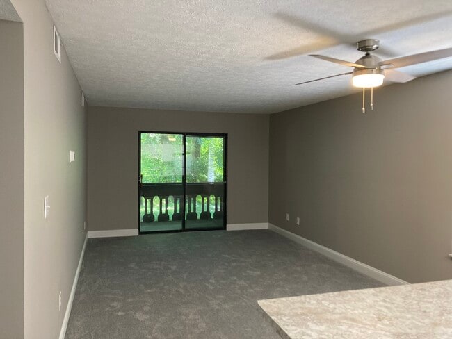 Photo - 46 Campbell Dr Unit 7