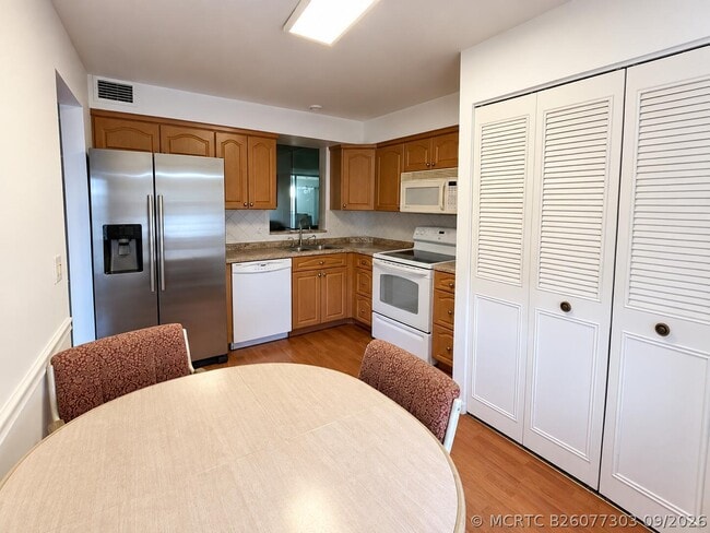 6675 S Oriole Blvd Unit 205
