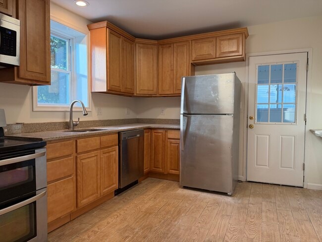 722 Hilltown Pike