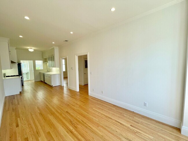 Photo - 1856 Stockton St Unit 1856 Stockton Street