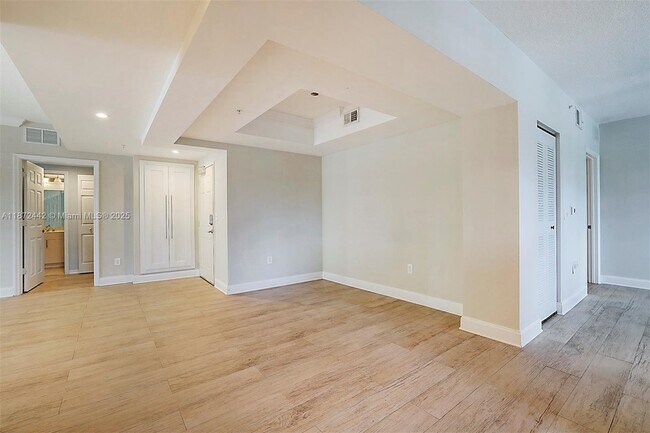 Photo - 4905 Midtown Ln Unidad 2209