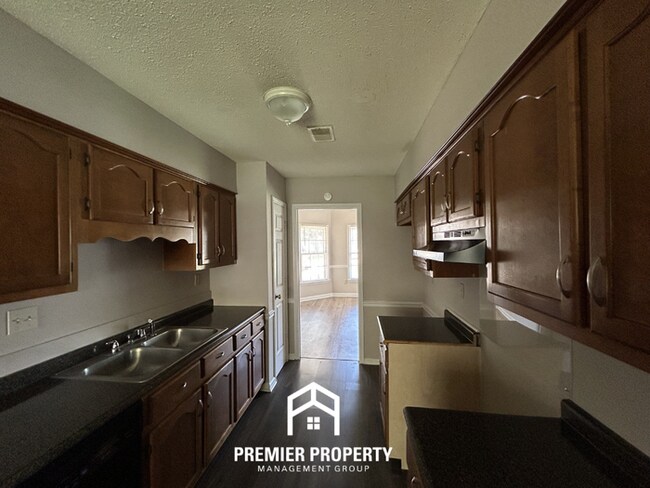 Photo - Large 5BR/3.5BA Home in 38125 | 2,541 Sq Ft, Vaulted Ceilings & Covered Patio
