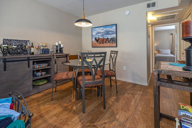 Photo - 5855 N Kolb Rd