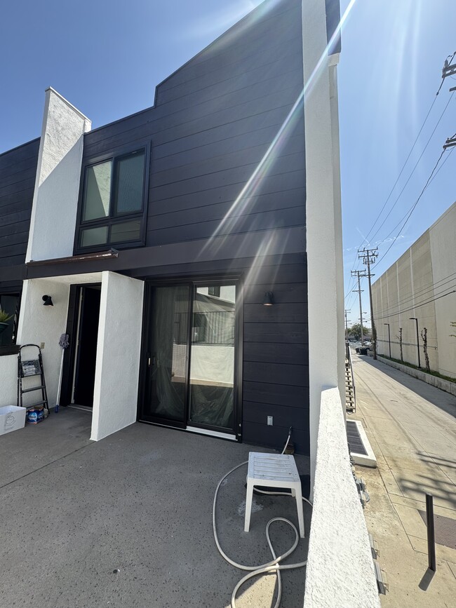 Entrances - 1314 17th St Condo Unit 8