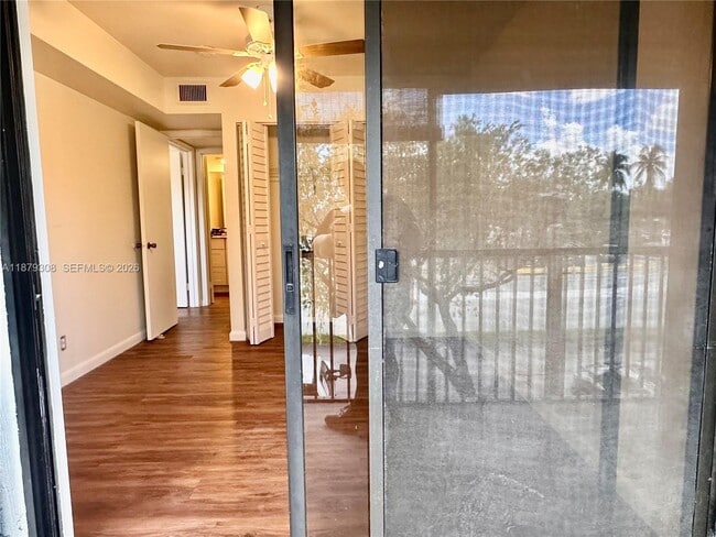 Building Photo - 19700 SW 103rd Ct Unit 201