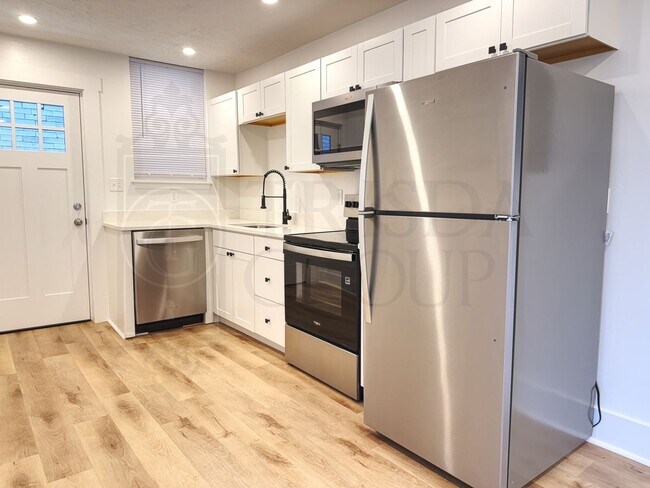 Photo - Avail Sept 1: 2BR Apt in Beechview, South Hills. BEAUTIFUL design, Laminate Floors, AC, Pets OK,... Unit FAL1540-1