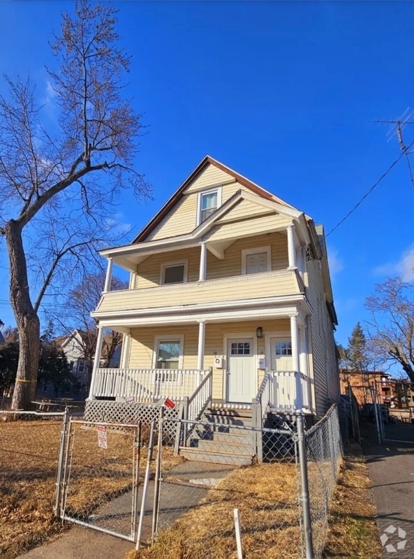 Building Photo - 50 1/2 Annawan St Rental