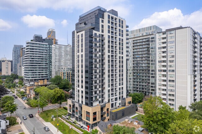 Building Photo - The Whitney on Redpath