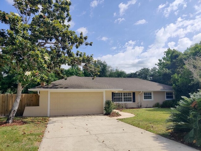 Photo - 615 Fox Valley Dr