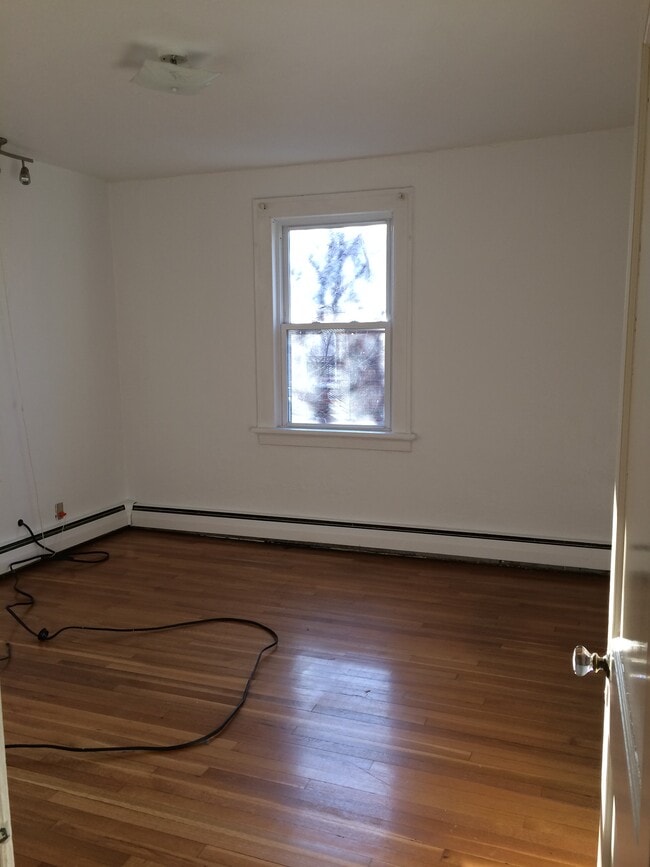 Photo - 2576 Beechwood Blvd Unit Blue Slide Duplex