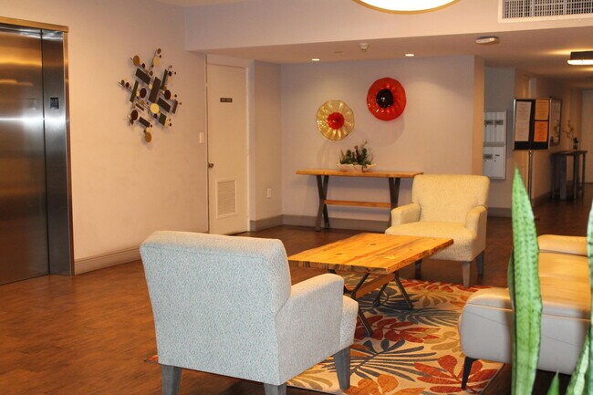 Photo - 3507 Oaks Way Unit 603