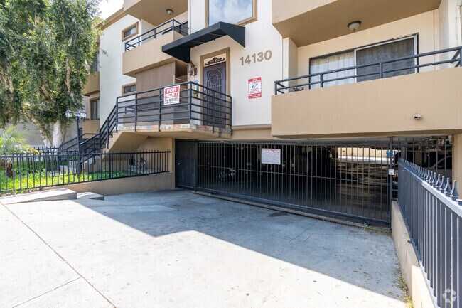 Estacionamiento en garaje - Terrace Apartments