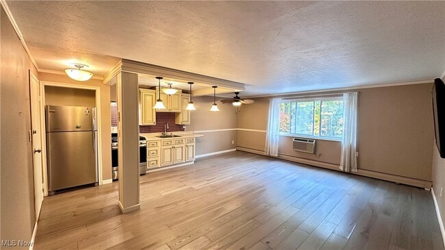 Photo - 6000 Nob Hill Dr