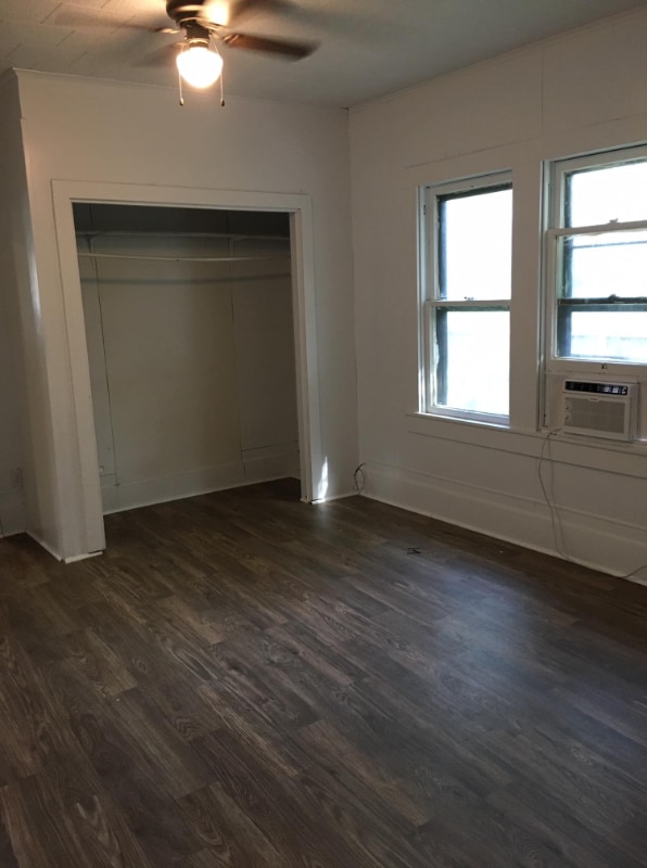 Photo - 707 N Lamar Ave