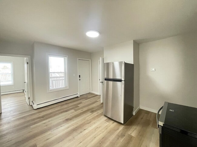 Photo - 124 Beech St Unidad 3s