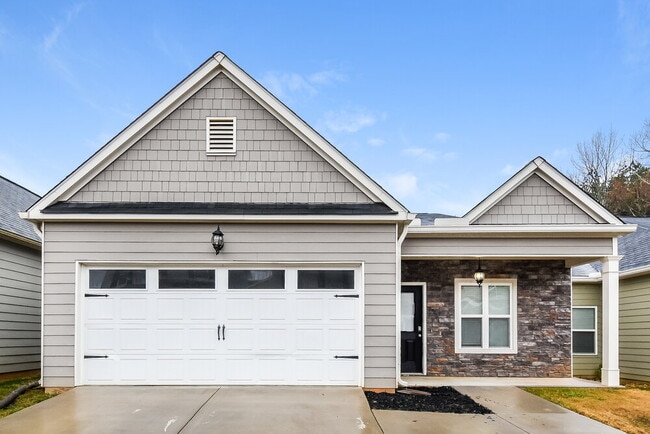 Building Photo - 19 Castlemoor Loop