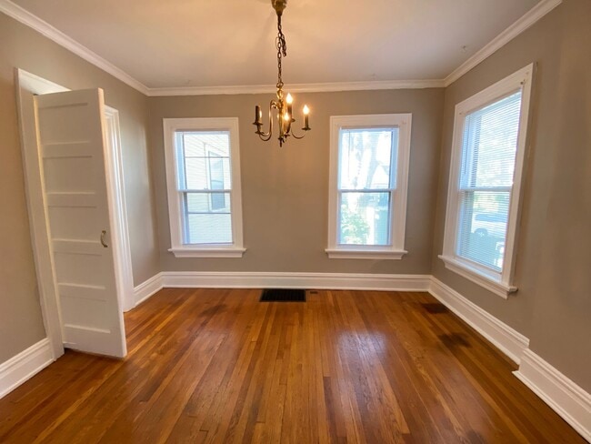 Photo - 387 W 8th Ave Unidad 387 Down