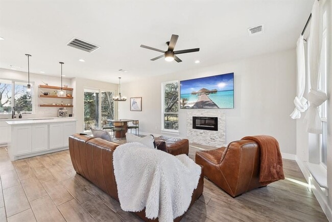 Photo - 25 Woodacre Dr