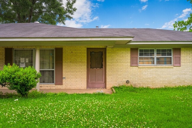 Photo - 5601 Jeff Davis Dr