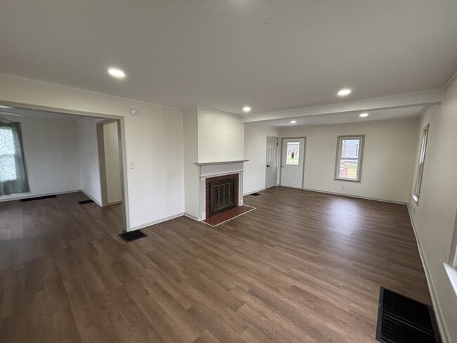 Photo - 14067 Lincoln St