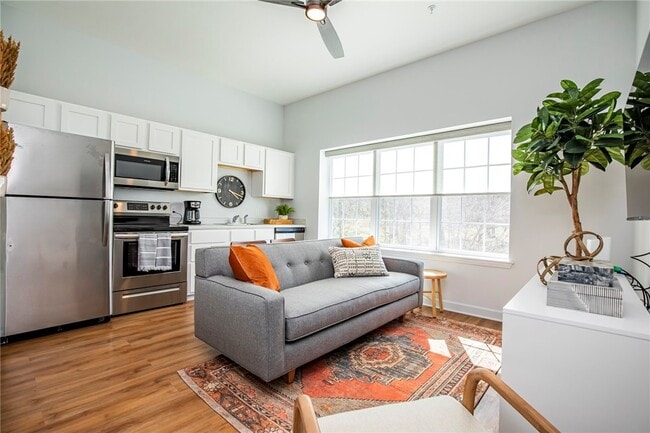 Photo - 904 Garland Ave