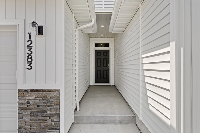 Photo - 12383 Genevieve St