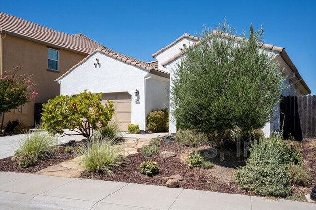 Photo - 7048 Greenford Way