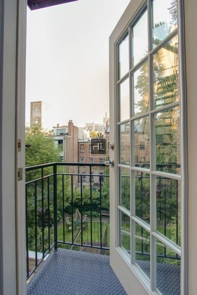 Photo - West 21st Street Unit 5
