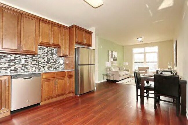 Photo - Residences at Jaclyn 40