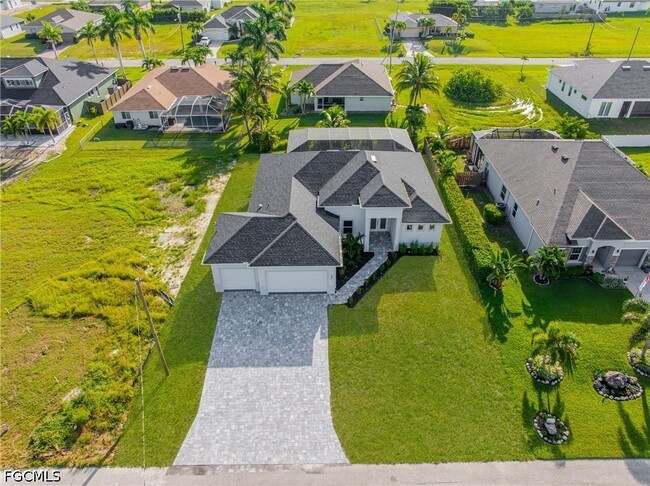 Photo - 821 NW 37th Pl
