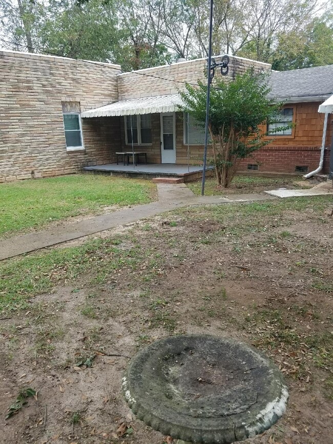 Photo - 1713 Darwin Rd SE Unit A