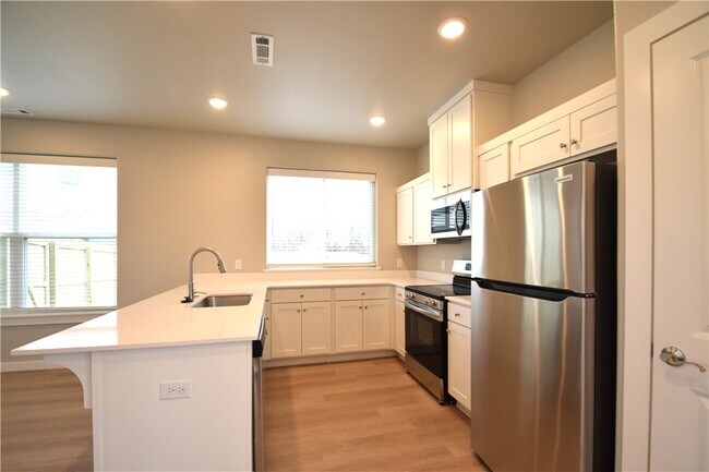 Photo - 1804 SW Casuarina Dr