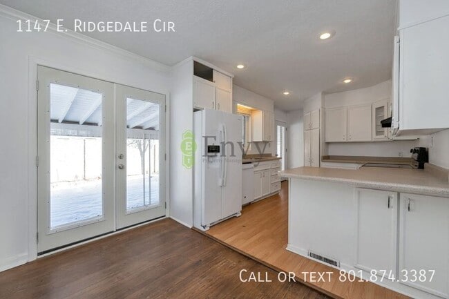 Photo - 1147 E Ridgedale Cir