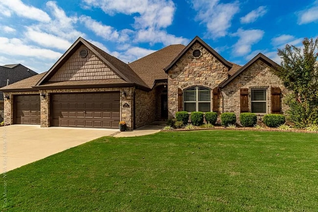 Building Photo - 3749 N Lalique Ln