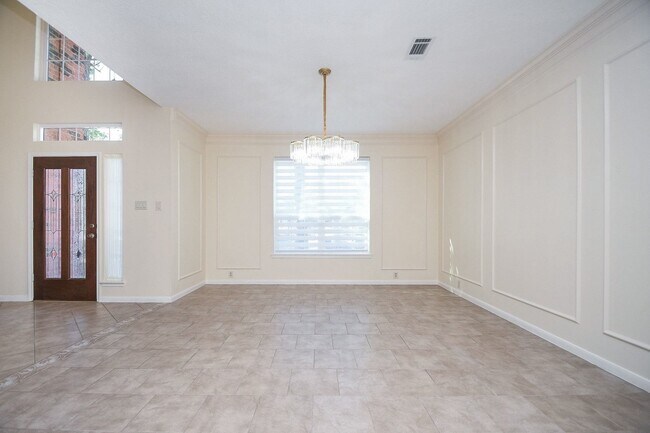 3243 Ashlock Dr