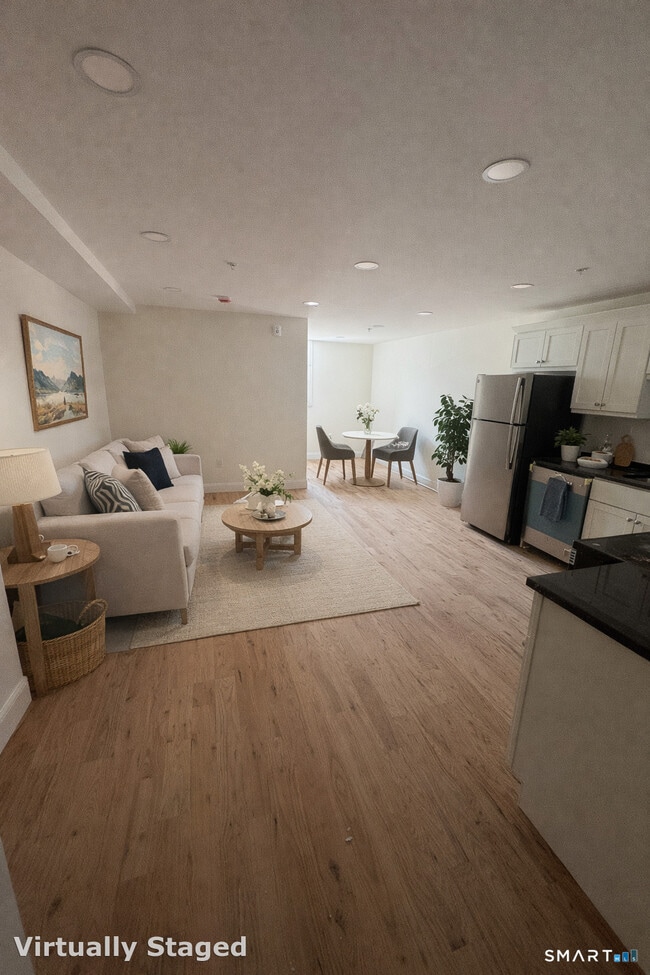 Photo - 157 Green St Unit 1B