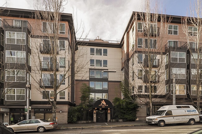 Building Photo - Top floor corner one-bedroom in the heart of it all, don't miss out, tour today!